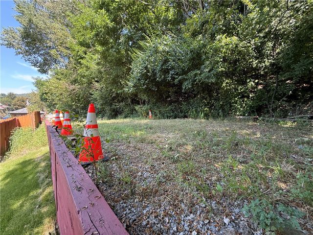 112 Greydon Ave, Mckees Rocks, PA 15136