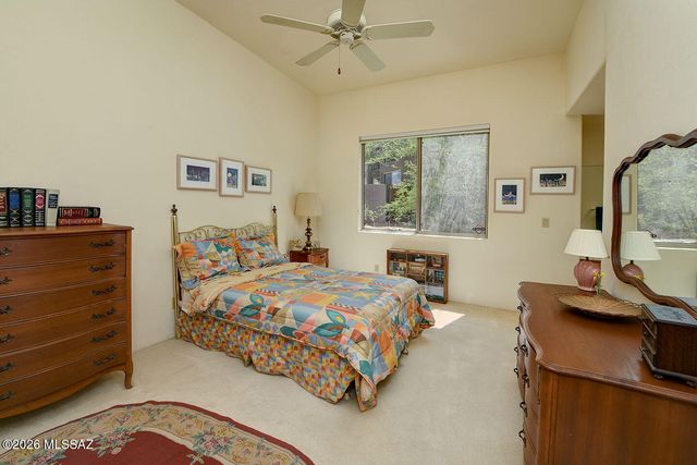8865 E Honeybear Place, Tucson, AZ 85749