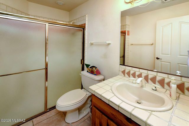 8865 E Honeybear Place, Tucson, AZ 85749