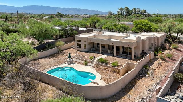 8865 E Honeybear Place, Tucson, AZ 85749