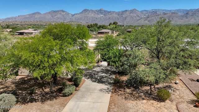 8865 E Honeybear Place, Tucson, AZ 85749