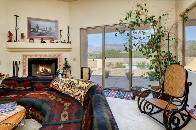 8865 E Honeybear Place, Tucson, AZ 85749