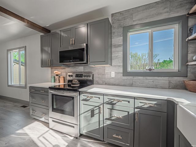 2615 Buchanan Road, Evansville, IN 47720