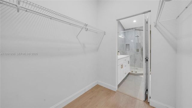 9131 N Lake Miramar Cir, Miramar, FL 33025