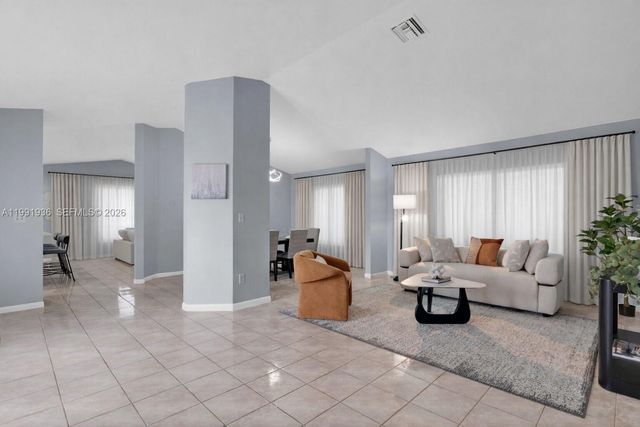 9131 N Lake Miramar Cir, Miramar, FL 33025