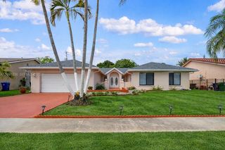 9131 N Lake Miramar Cir, Miramar, FL 33025