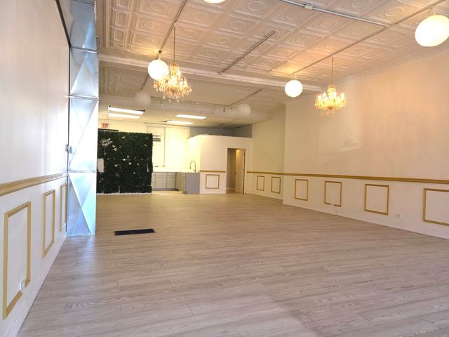 3013 W Armitage Avenue, Chicago, IL 60647