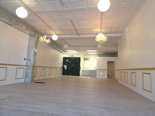 3013 W Armitage Avenue, Chicago, IL 60647