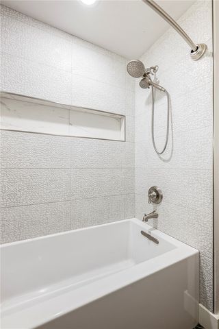 1808 SW D Street, Bentonville, AR 72712