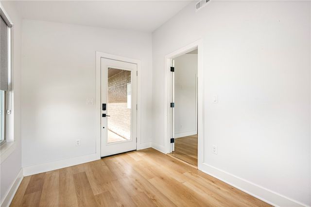 1808 SW D Street, Bentonville, AR 72712