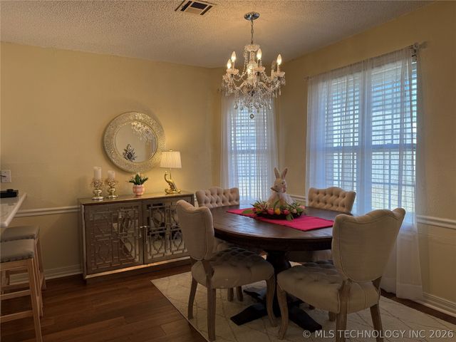 433 Keats Street, Muskogee, OK 74403