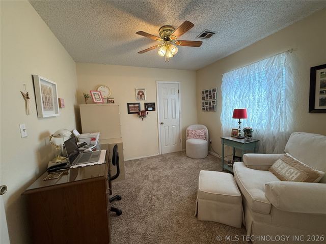 433 Keats Street, Muskogee, OK 74403