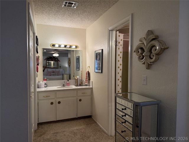 433 Keats Street, Muskogee, OK 74403