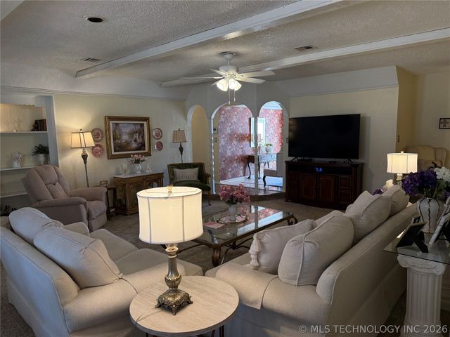 433 Keats Street, Muskogee, OK 74403