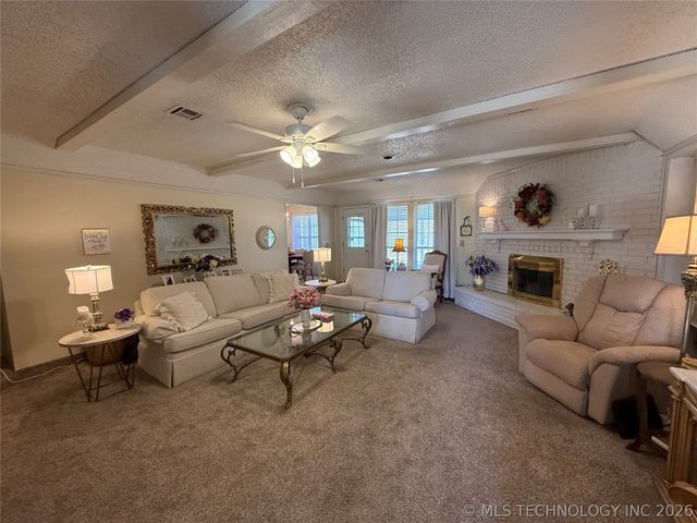 433 Keats Street, Muskogee, OK 74403