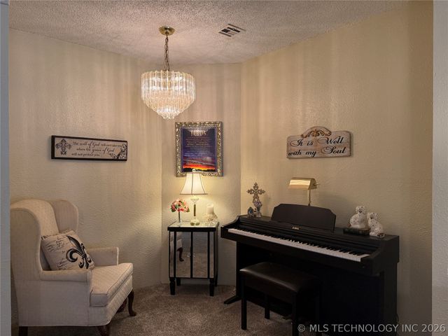 433 Keats Street, Muskogee, OK 74403