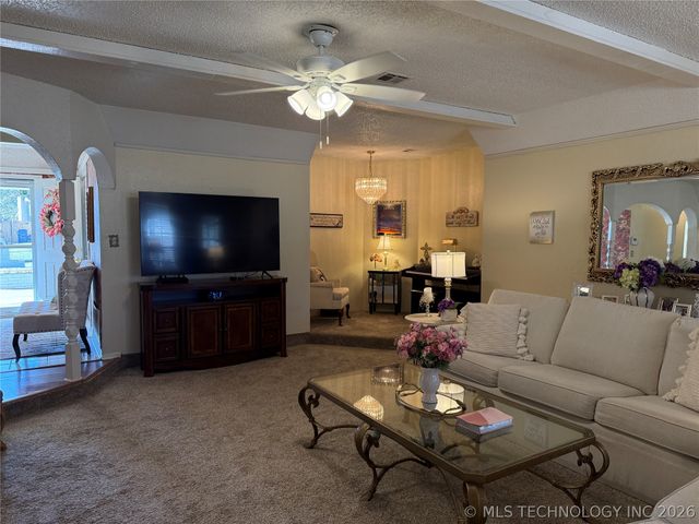 433 Keats Street, Muskogee, OK 74403