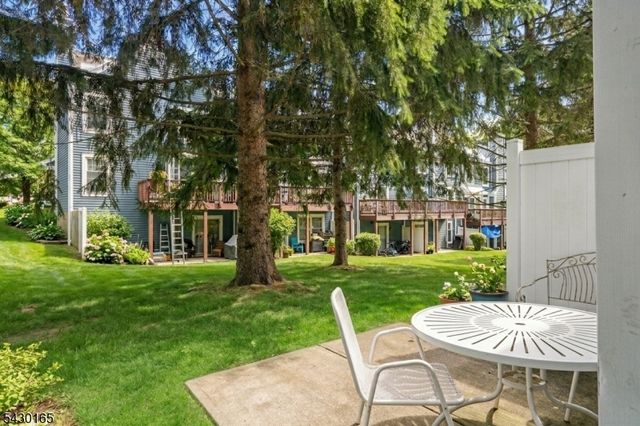 34 Hillsborough Ct, Rockaway Twp., NJ 07866