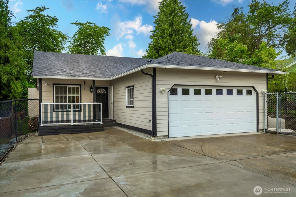401 107th St, S Street S, Tacoma, WA 98444