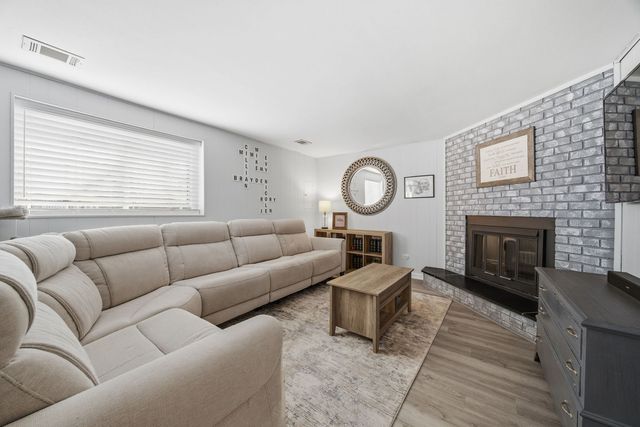 6501 181st Street, Tinley Park, IL 60477