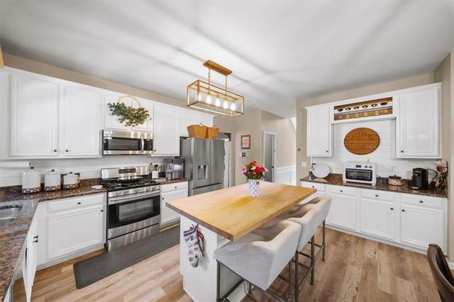 429 Farmwood Way, Canton, GA 30115