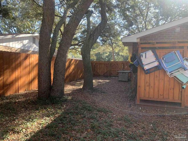 2866 Villa Woods Cir, Gulf Breeze, FL 32563