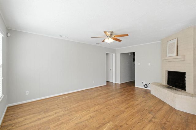 2960 Gessner Road, Houston, TX 77080