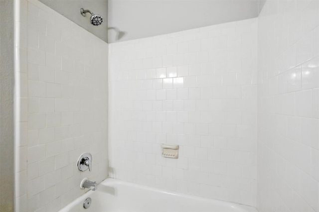 2960 Gessner Road, Houston, TX 77080