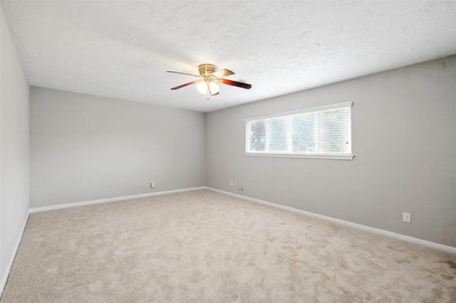 2960 Gessner Road, Houston, TX 77080