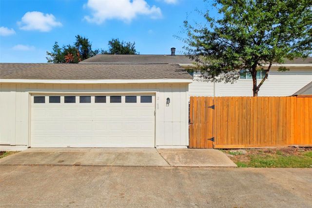 2960 Gessner Road, Houston, TX 77080