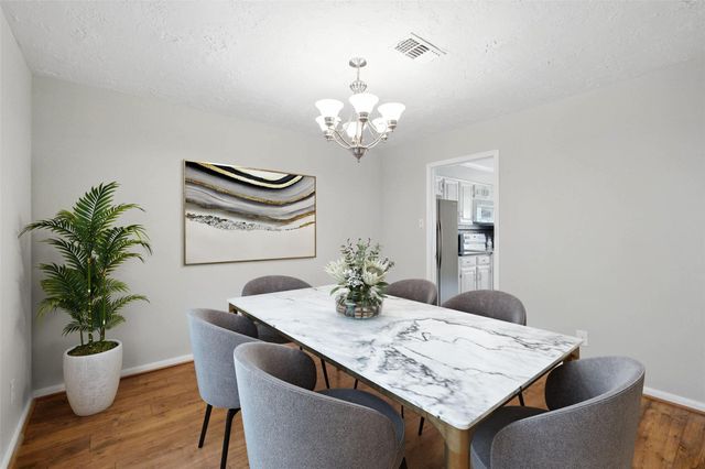 2960 Gessner Road, Houston, TX 77080