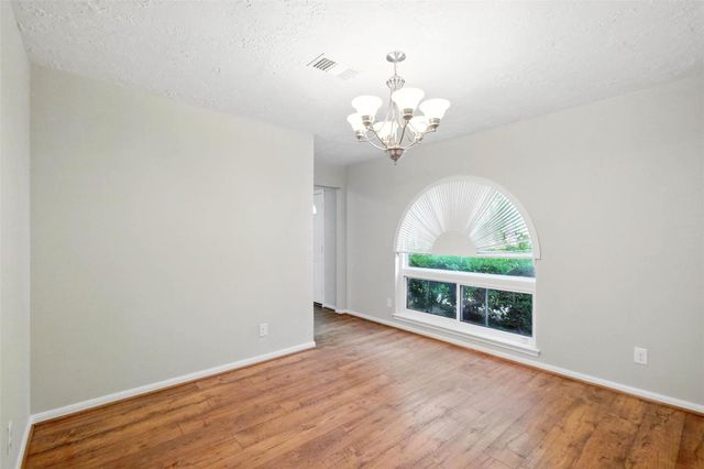 2960 Gessner Road, Houston, TX 77080