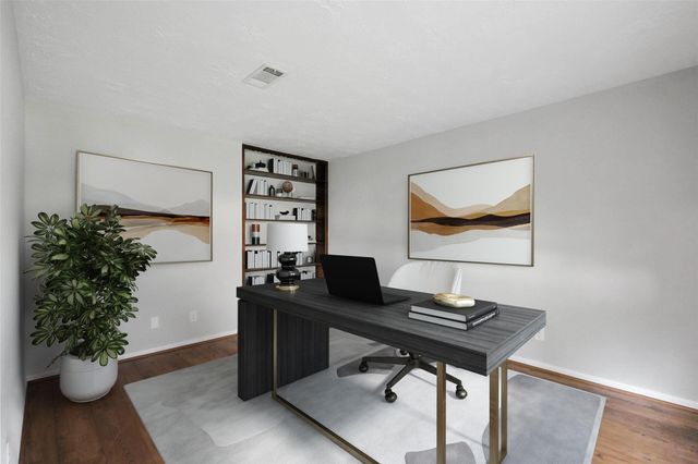 2960 Gessner Road, Houston, TX 77080