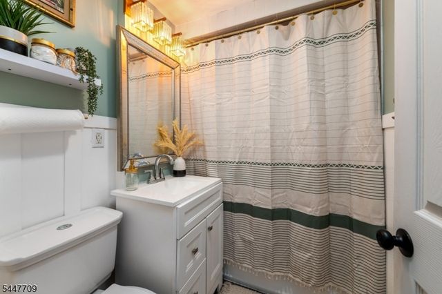 139 Hoover Ave, Bloomfield Twp., NJ 07003