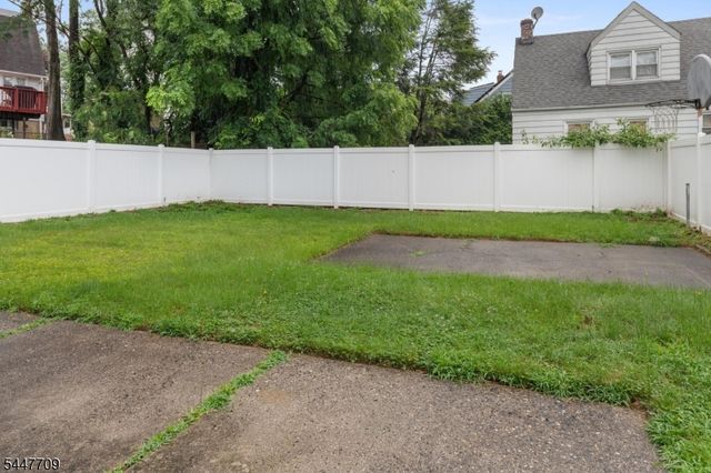139 Hoover Ave, Bloomfield Twp., NJ 07003