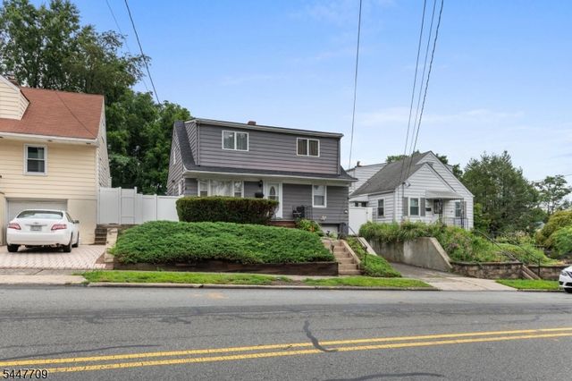 139 Hoover Ave, Bloomfield Twp., NJ 07003