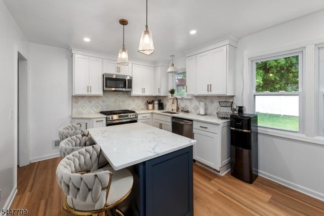 139 Hoover Ave, Bloomfield Twp., NJ 07003