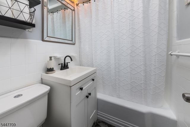 139 Hoover Ave, Bloomfield Twp., NJ 07003