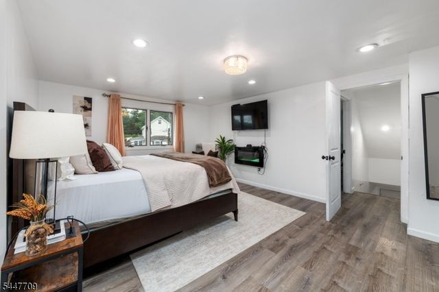139 Hoover Ave, Bloomfield Twp., NJ 07003