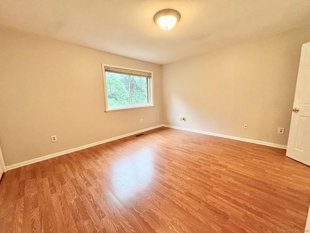 1 Horizon Drive 11, Norwalk, CT 06854