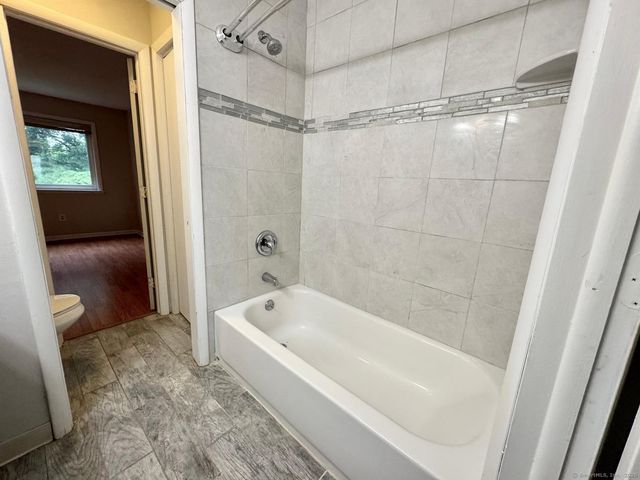 1 Horizon Drive 11, Norwalk, CT 06854