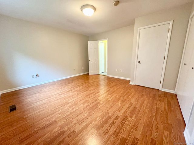 1 Horizon Drive 11, Norwalk, CT 06854