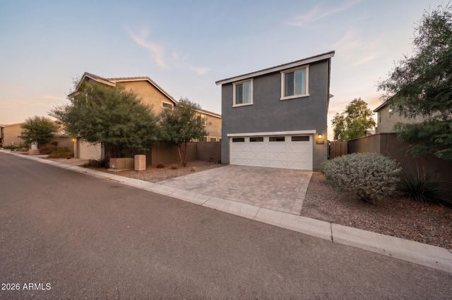 2044 W TROTTER Trail, Phoenix, AZ 85085