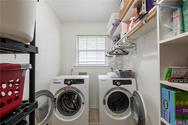 3819 Stony Creek Lane, College Station, TX 77845
