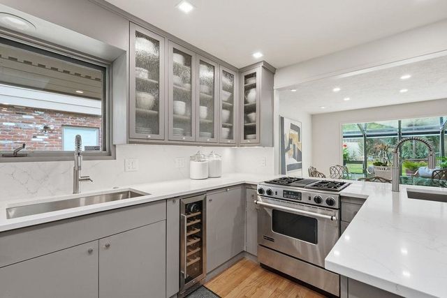 1704 E 35th Ave, Spokane, WA 99203