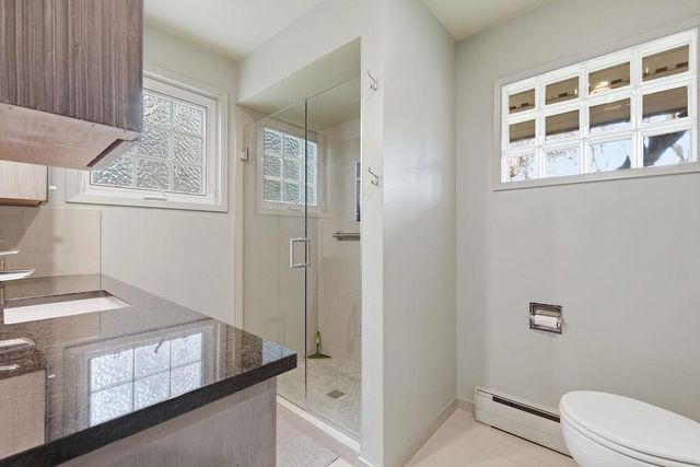 1704 E 35th Ave, Spokane, WA 99203