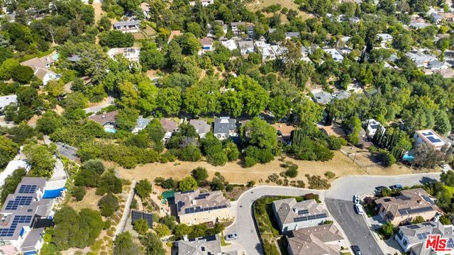 1 Oak Hill Ave, Los Angeles, CA 90042