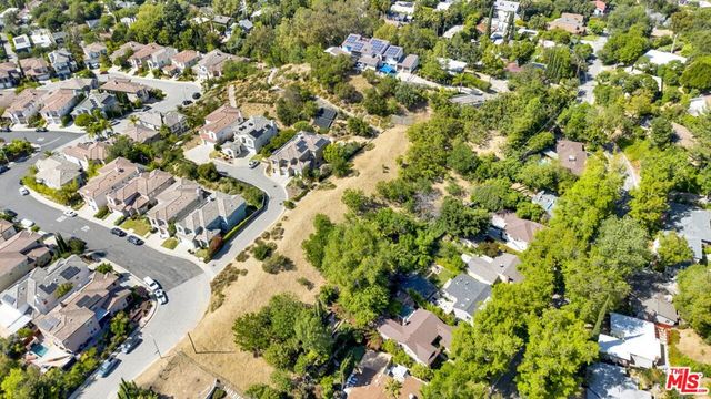 1 Oak Hill Ave, Los Angeles, CA 90042
