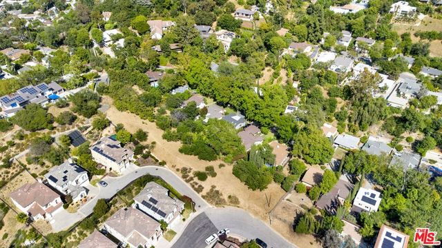 1 Oak Hill Ave, Los Angeles, CA 90042