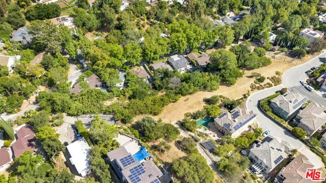 1 Oak Hill Ave, Los Angeles, CA 90042